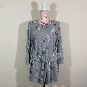 Liz Claiborne sz:XL Gray White Floral Tie Front 3/4th Sleeve Top